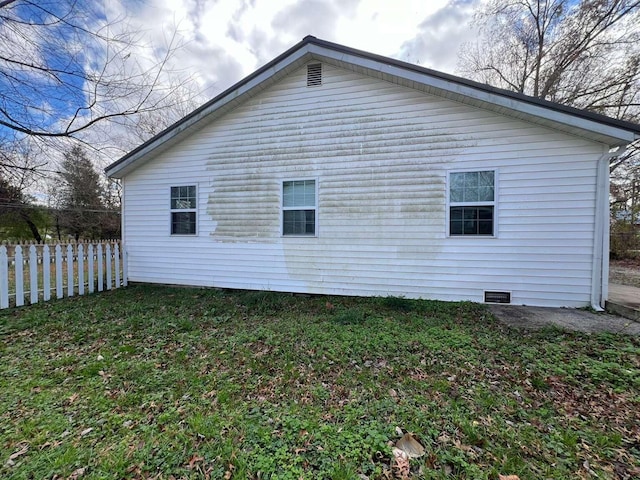 view of home's exterior