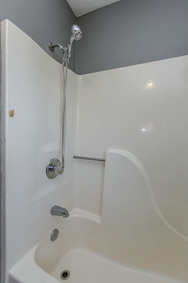 bathroom featuring shower / bathtub combination