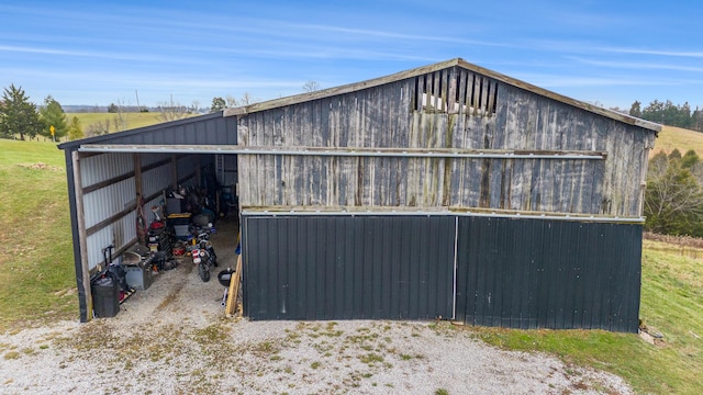 view of outbuilding