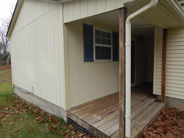 view of outbuilding