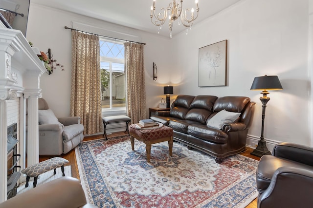 424 S 4th St, Danville, KY 40422 - living room featuring a chandelier and wood finished floors