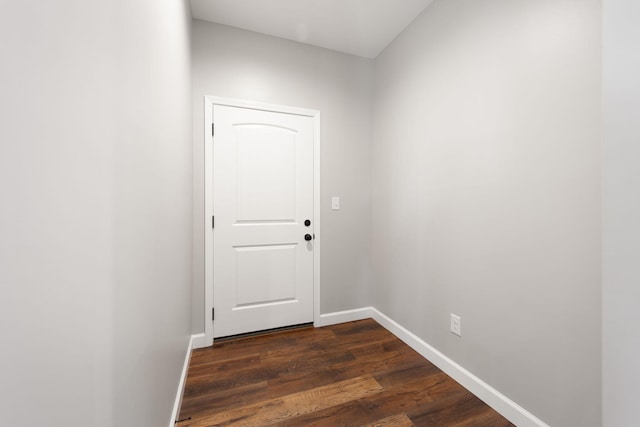 entryway featuring dark hardwood / wood-style floors