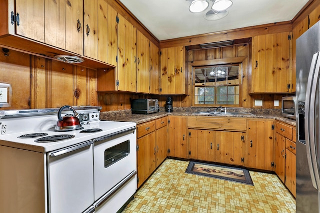 kitchen featuring stainless steel appliances and sink