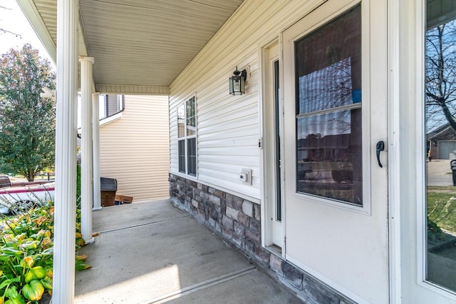 view of patio featuring covered porch