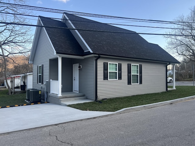 view of front of property featuring central AC unit