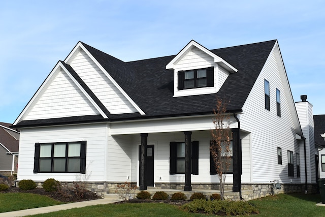 view of front facade featuring covered porch