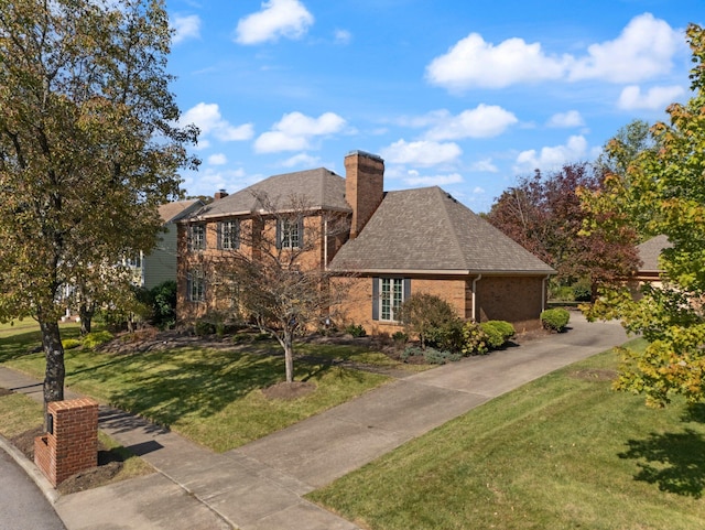 view of front of house featuring a front yard