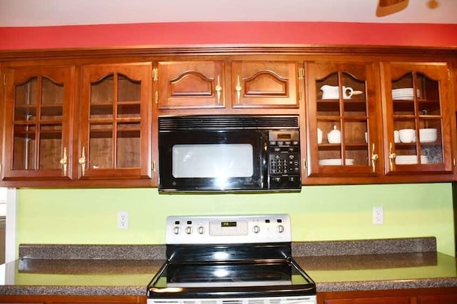 kitchen featuring electric stove