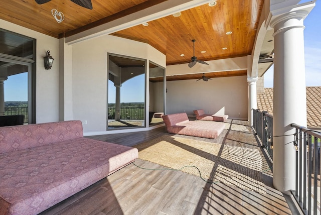 balcony featuring ceiling fan