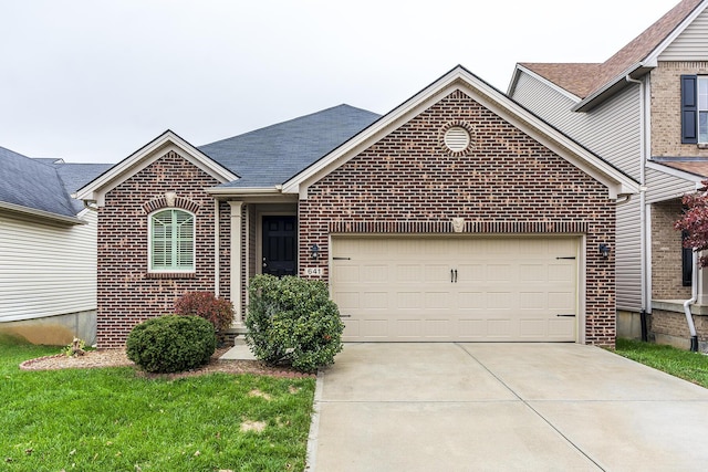 view of front facade featuring a garage