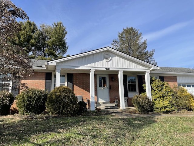 view of front of house with a front yard