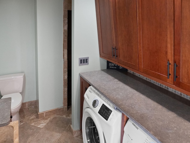 laundry room featuring washer / dryer