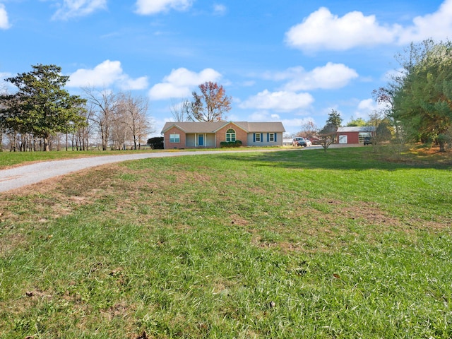 view of front of house featuring a front yard