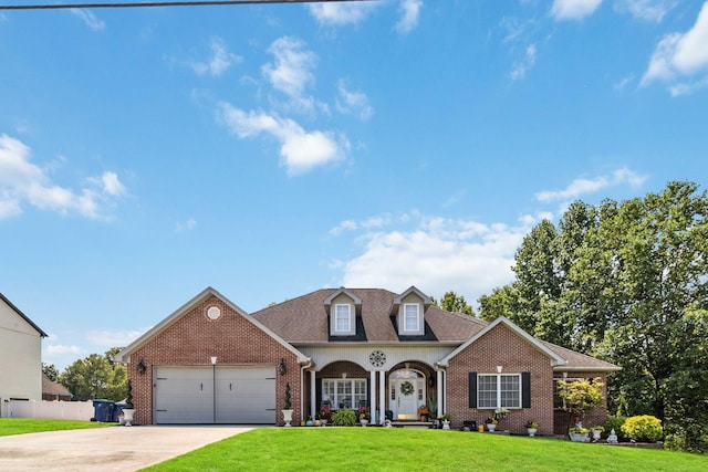 view of front facade featuring a garage and a front yard