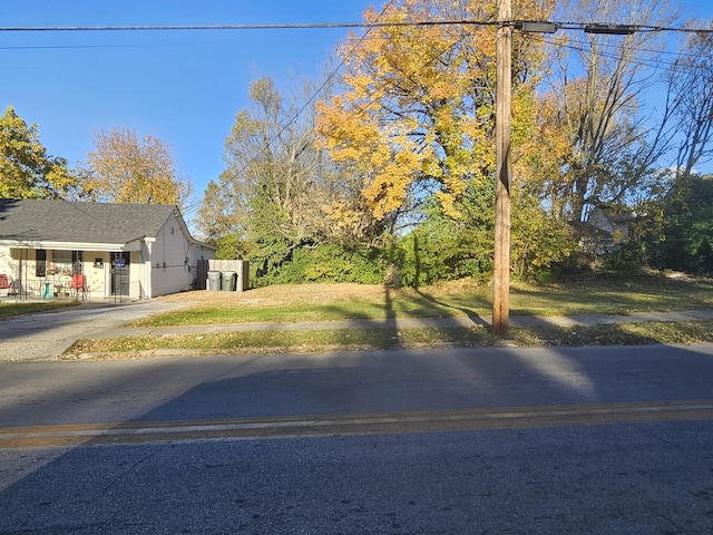 Listing photo 3 for 321 E Sixth St, Lexington KY 40508