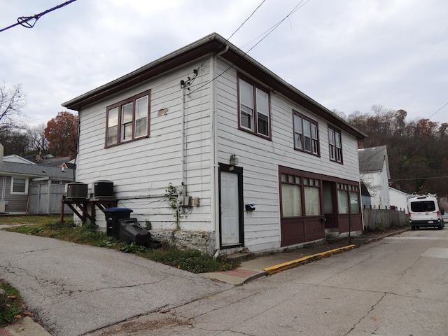 view of home's exterior