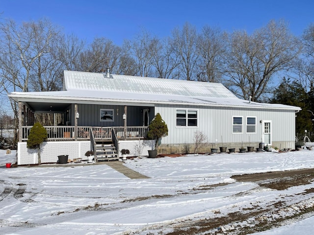 view of front of property with a porch