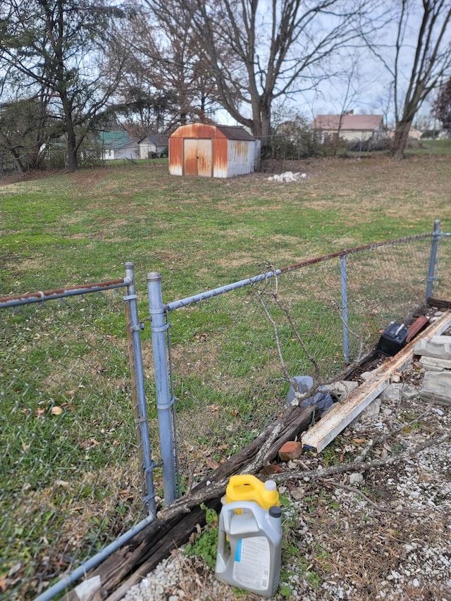 view of yard with a shed