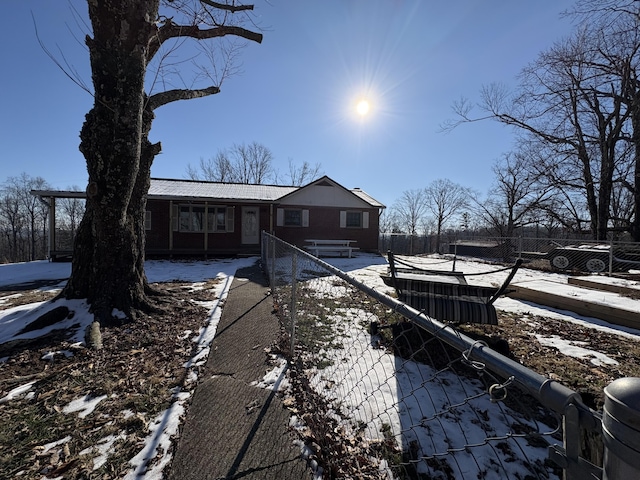 view of front of property