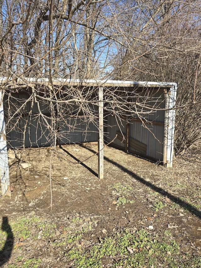 view of outbuilding