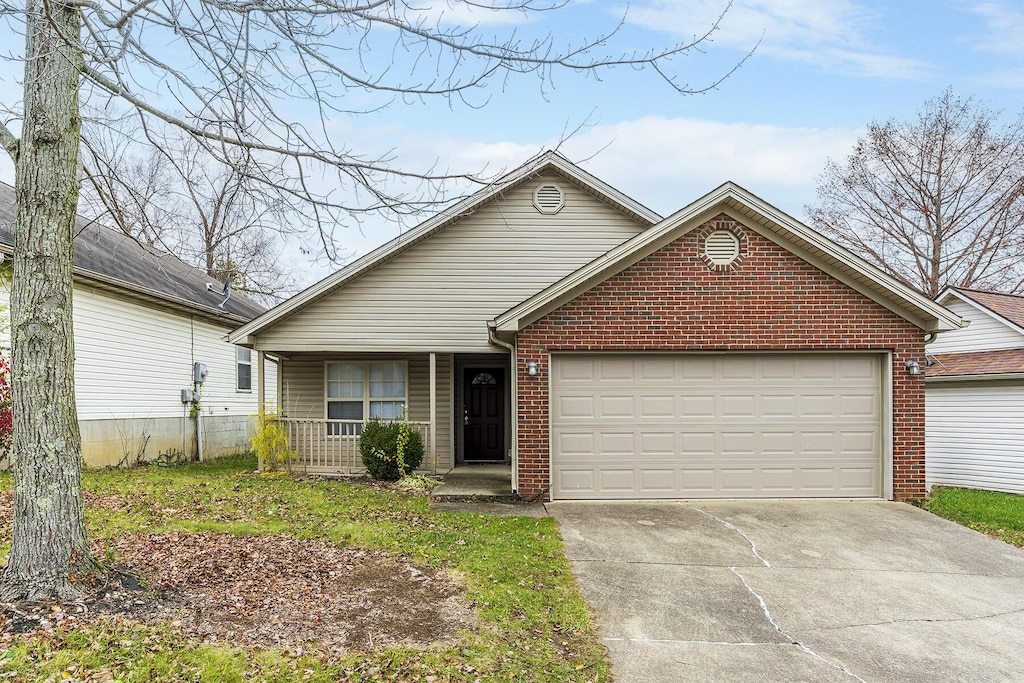 view of front of house featuring a garage