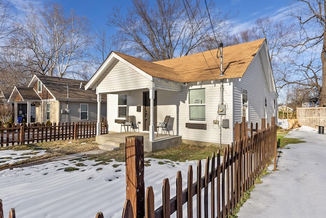 view of front of house with covered porch