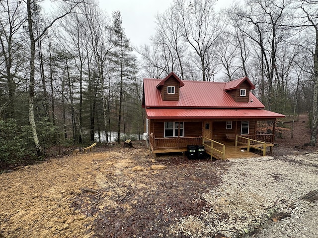 view of front facade featuring covered porch