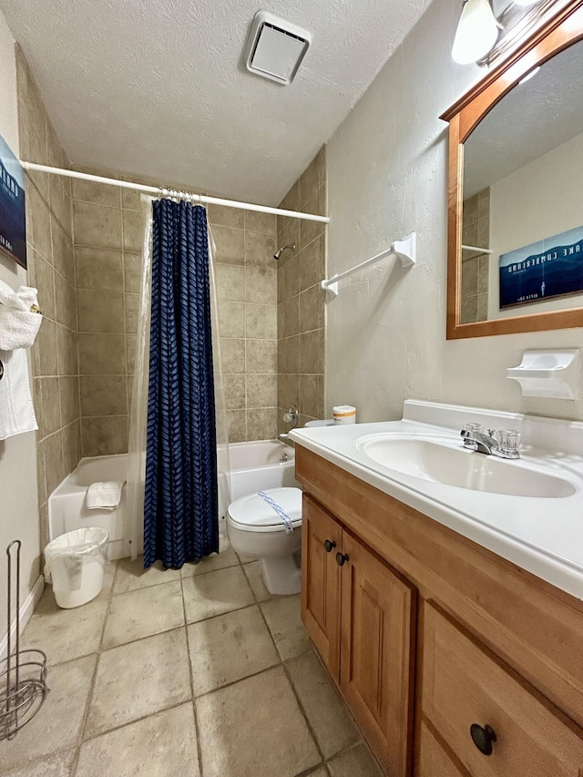 full bathroom with a textured ceiling, toilet, vanity, and shower / bathtub combination with curtain