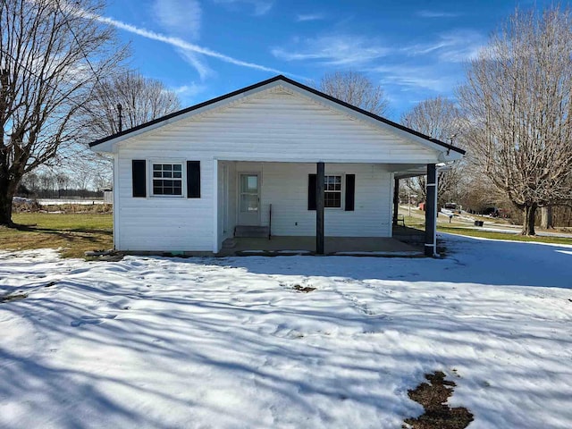 view of front of home with covered porch