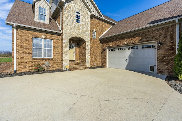 view of front of house featuring a garage