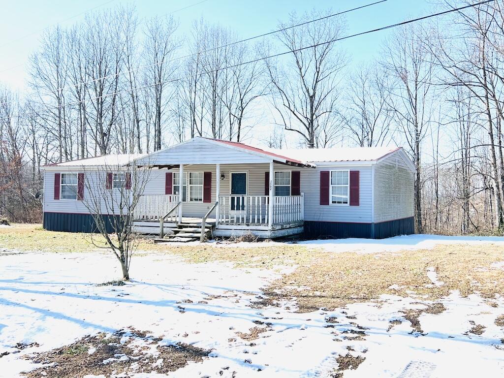 manufactured / mobile home with covered porch