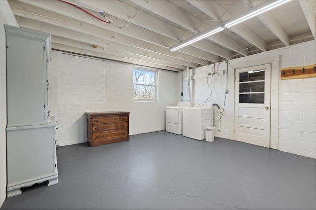 basement with washing machine and dryer