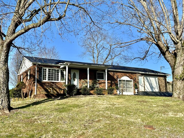 single story home with a garage