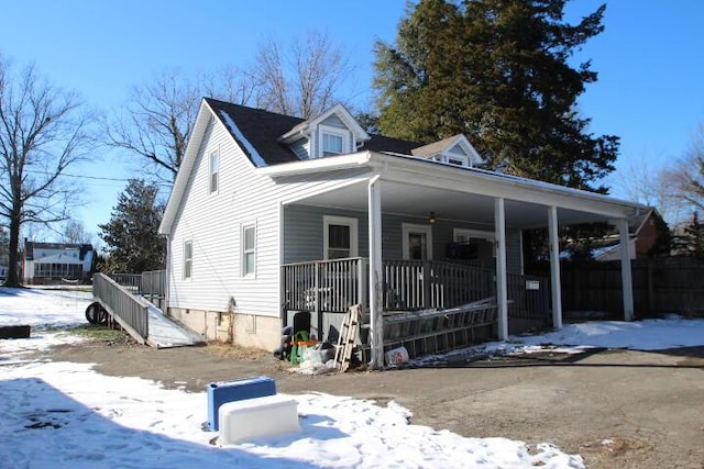 view of front facade with a porch