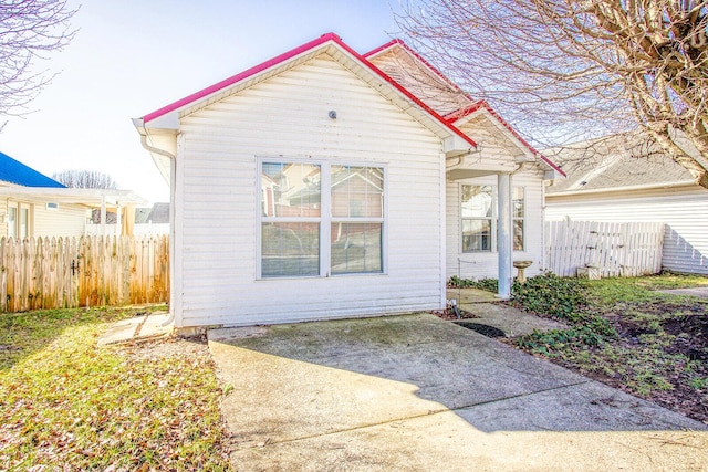 view of front of home