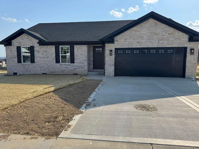 view of front facade featuring a garage