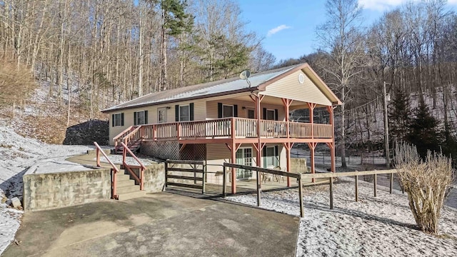 view of front facade featuring a deck