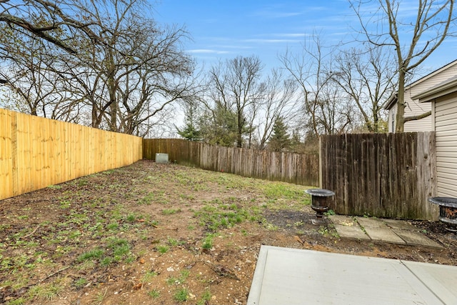 view of yard with a patio area