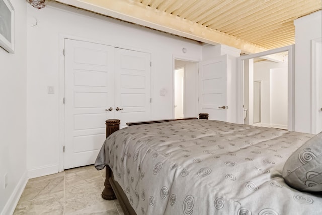 489 Sally J Rd, Mount Vernon, KY 40456 - bedroom with baseboards and a closet