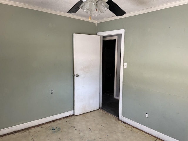 unfurnished room with crown molding and ceiling fan