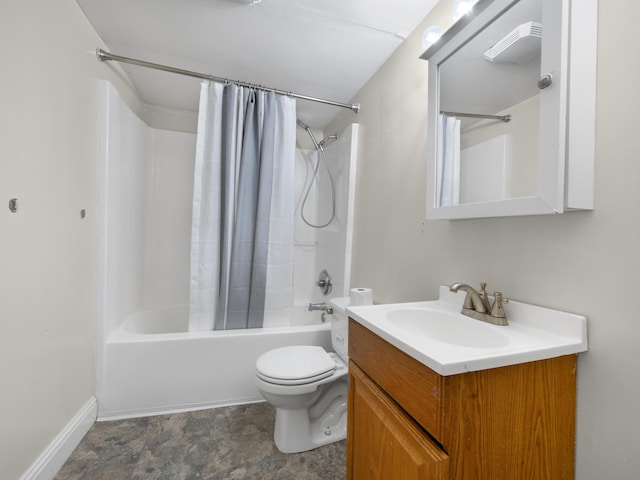 full bathroom with shower / tub combo with curtain, vanity, and toilet