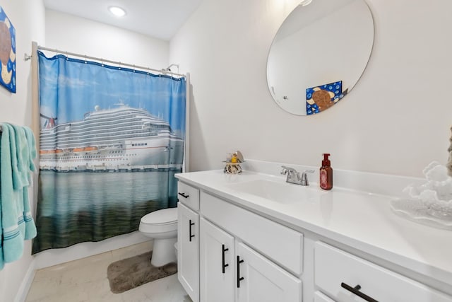 288 Liam Way, Paint Lick, KY 40461 - bathroom with toilet, vanity, and a shower with curtain