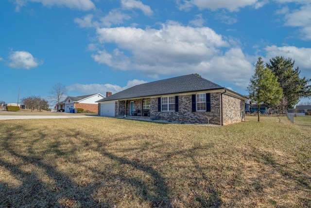 ranch-style home featuring a front yard