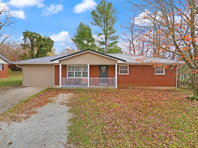 ranch-style house featuring a porch