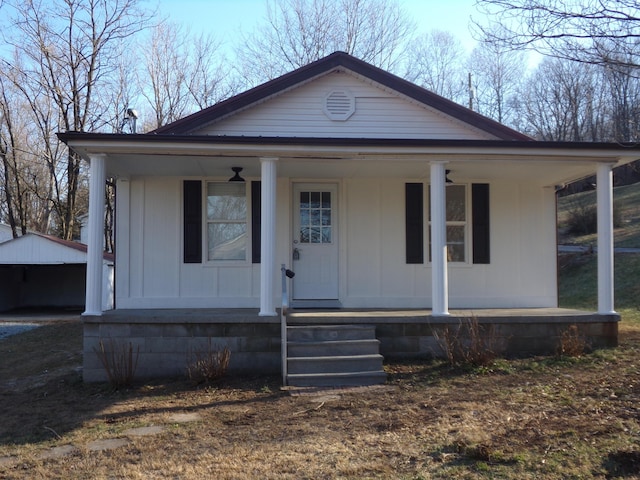 view of front of property featuring a porch