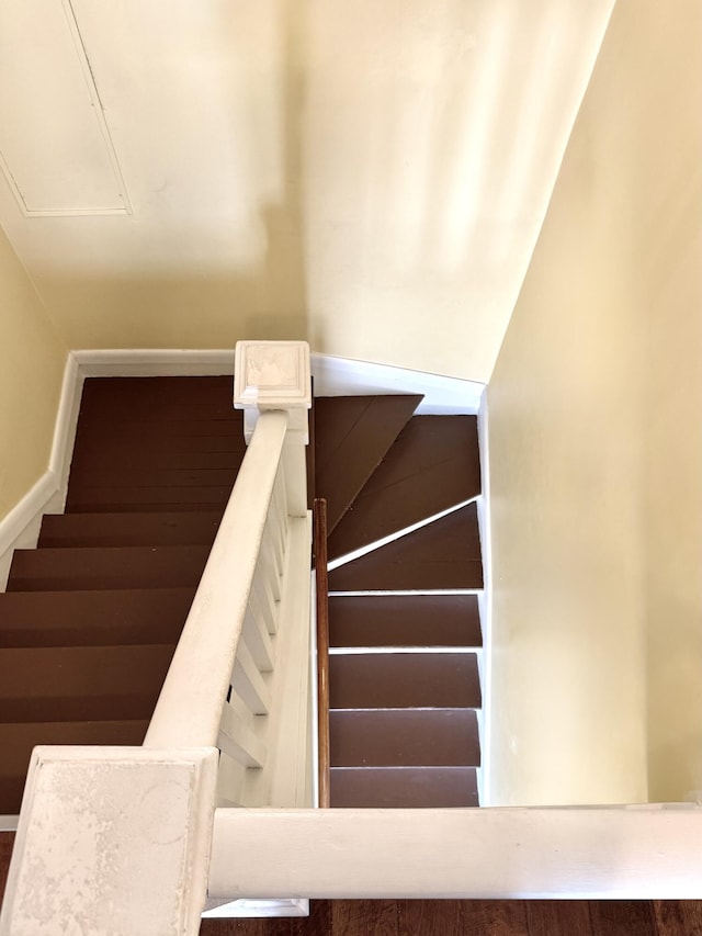 428 Columbia Ave, Monticello, KY 42633 - view of staircase