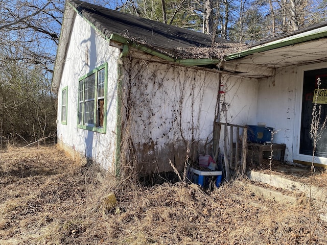 view of side of home