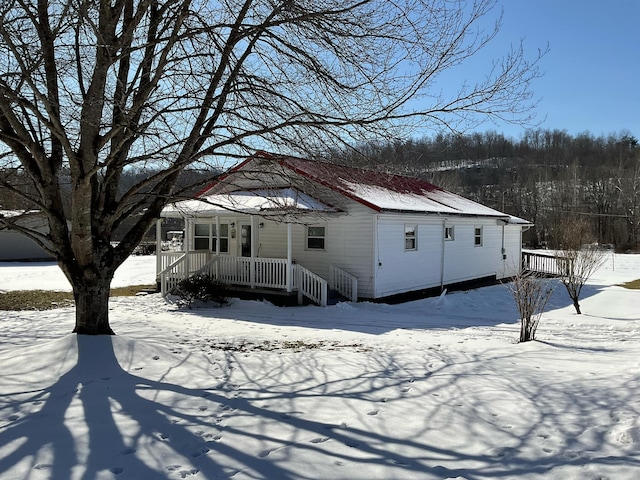 view of front facade featuring covered porch