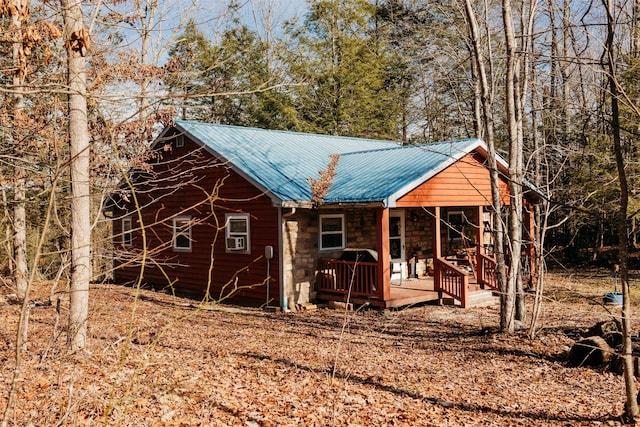 view of outdoor structure with a porch