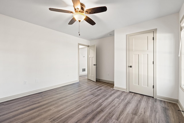 unfurnished bedroom featuring ceiling fan and light wood-type flooring